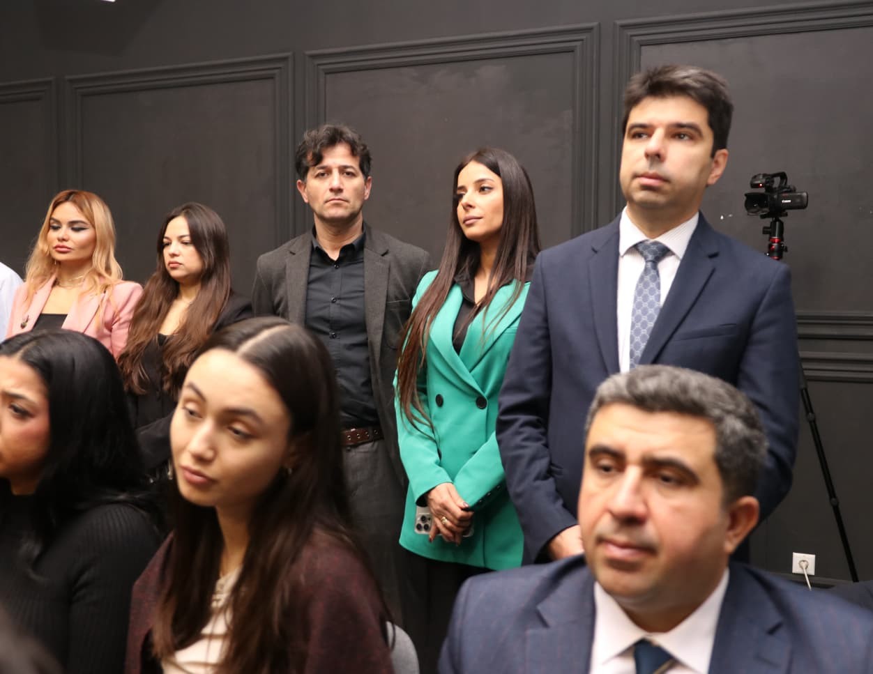 Fuad Muradov Budapeştdə diaspor gəncləri ilə görüşdü - FOTOLAR